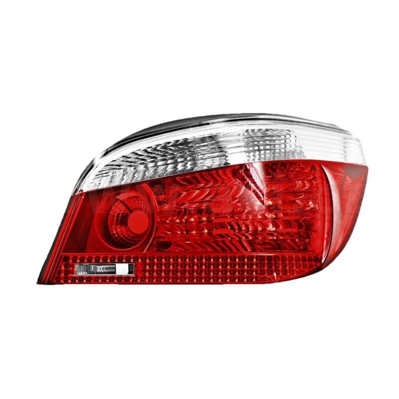 4/07- zadní světlo LED (bez obj.) bílo červené (Sedan) P